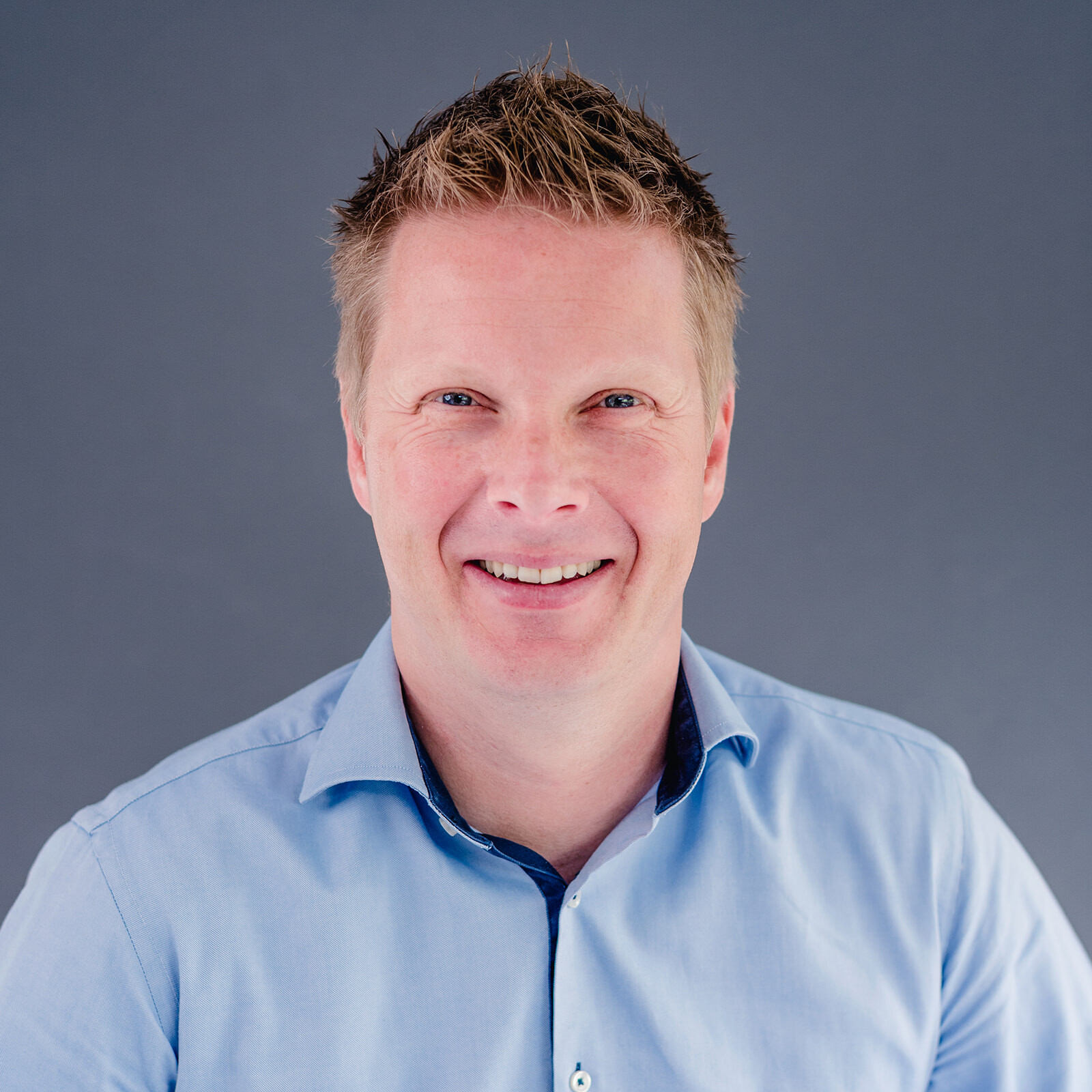 ing. Niels van den Brink